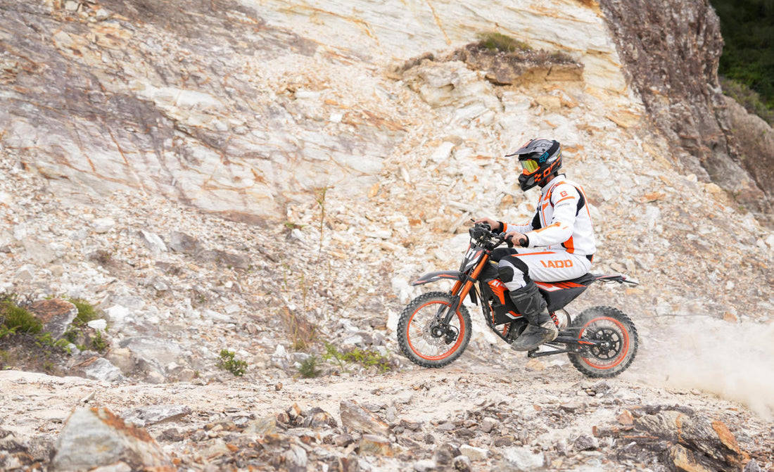 HappyRun G300 SE vs Qronge X1 Spark M: Which Electric Mini Dirt Bike Is Right for You?